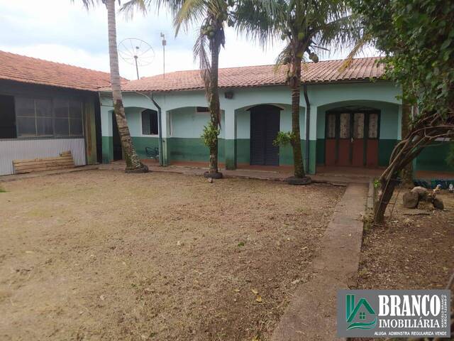 Casa para Venda em PARQUE UNIVERSITÁRIO - 18