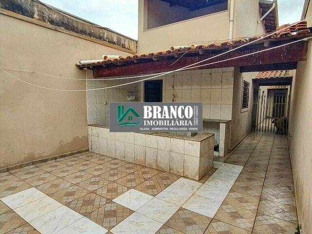 Casa para Venda em JD. CONDUTA - 9