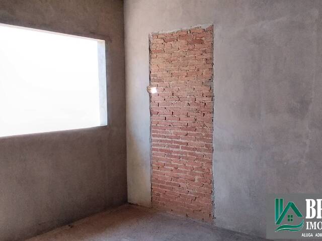 Casa para Venda em JD. NOVO 1 - 7