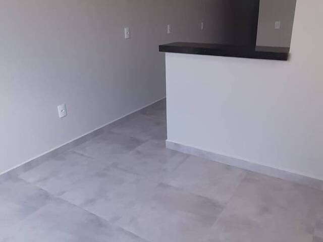 Casa para Venda em JD. NOVO 1 - 11