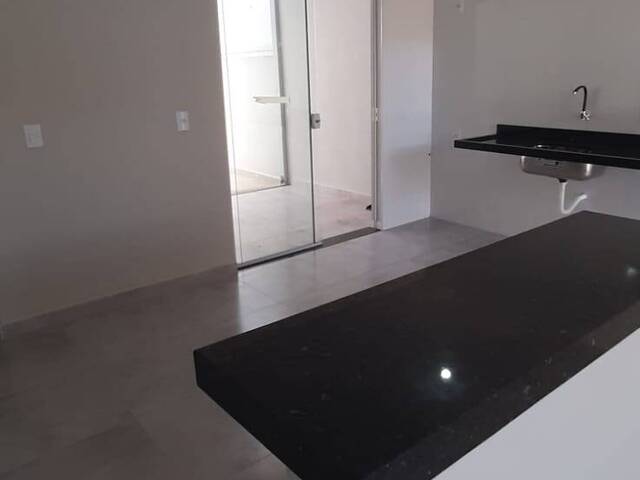 Casa para Venda em JD. NOVO 1 - 10