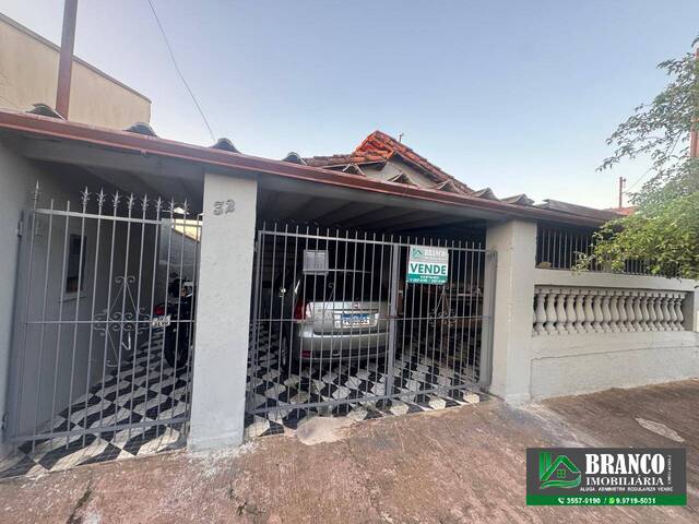 #787 - Casa para Venda em Santa Gertrudes - SP