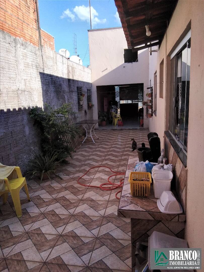 Casa para Venda em Rio Claro - 2