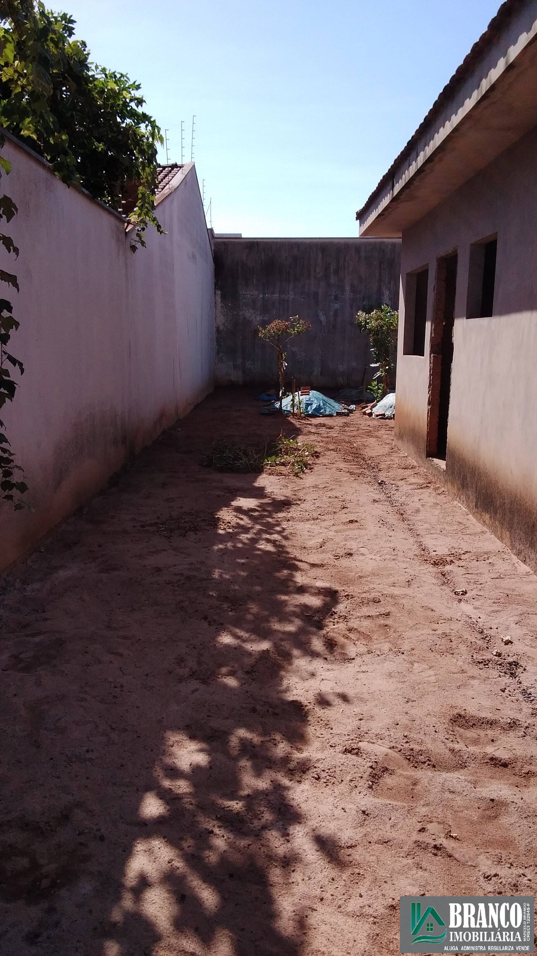 Casa para Venda em Rio Claro - 1