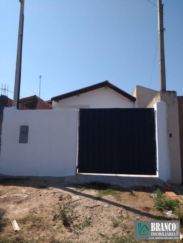Casa para Venda em Rio Claro - 1