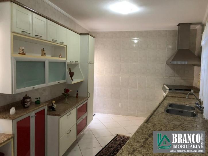 Sobrado para Venda em Rio Claro - 11