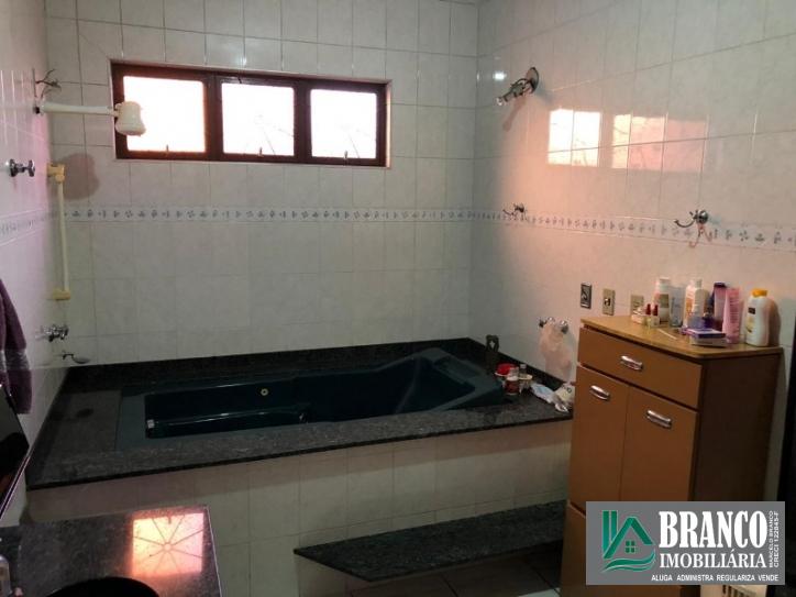 Sobrado para Venda em Rio Claro - 19