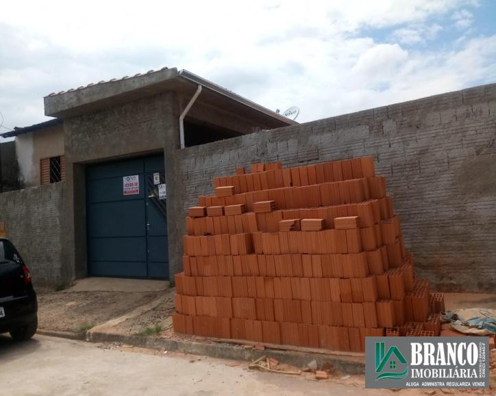 Casa para Venda em Rio Claro - 1